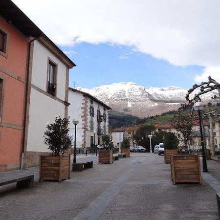 Hotel Ostatu Zegama Exterior foto